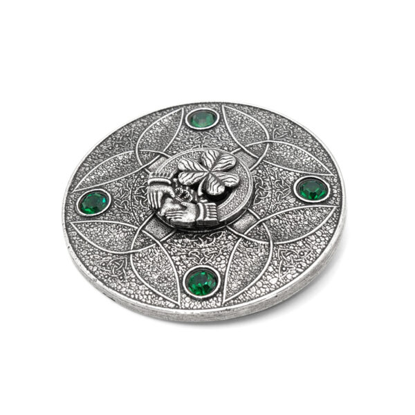 Small Irish clan and sept crest plaid brooch detail