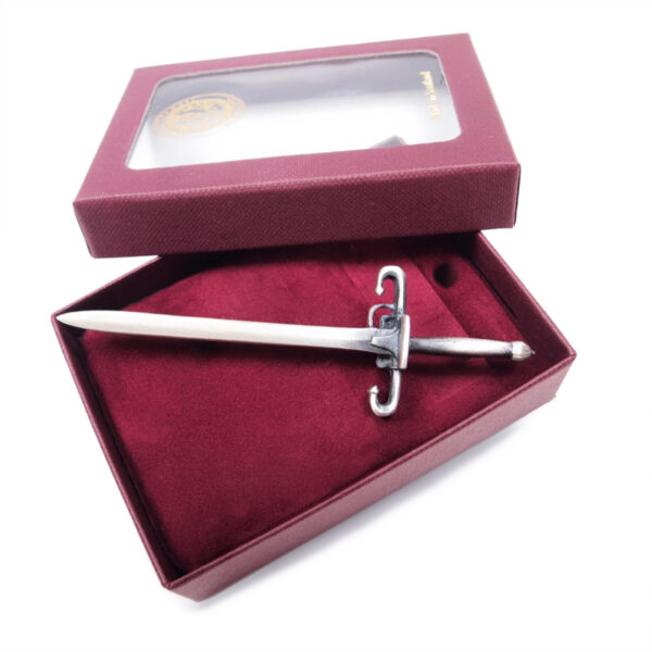 William Wallace sword kilt pin, square product view